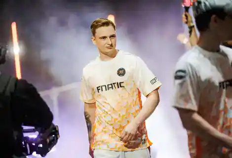 Fnatic Mid Laner Humanoide