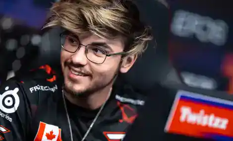 Twistzz in Faze