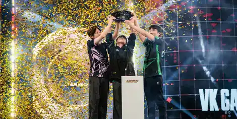 EWC 2025 Apex Legends champions